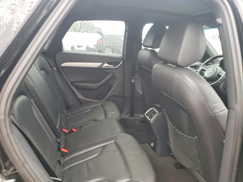51076676 :رقم المزاد ، WA1ECCFSXJR018522 vin ، 2018 Audi Q3 مزاد بيع
