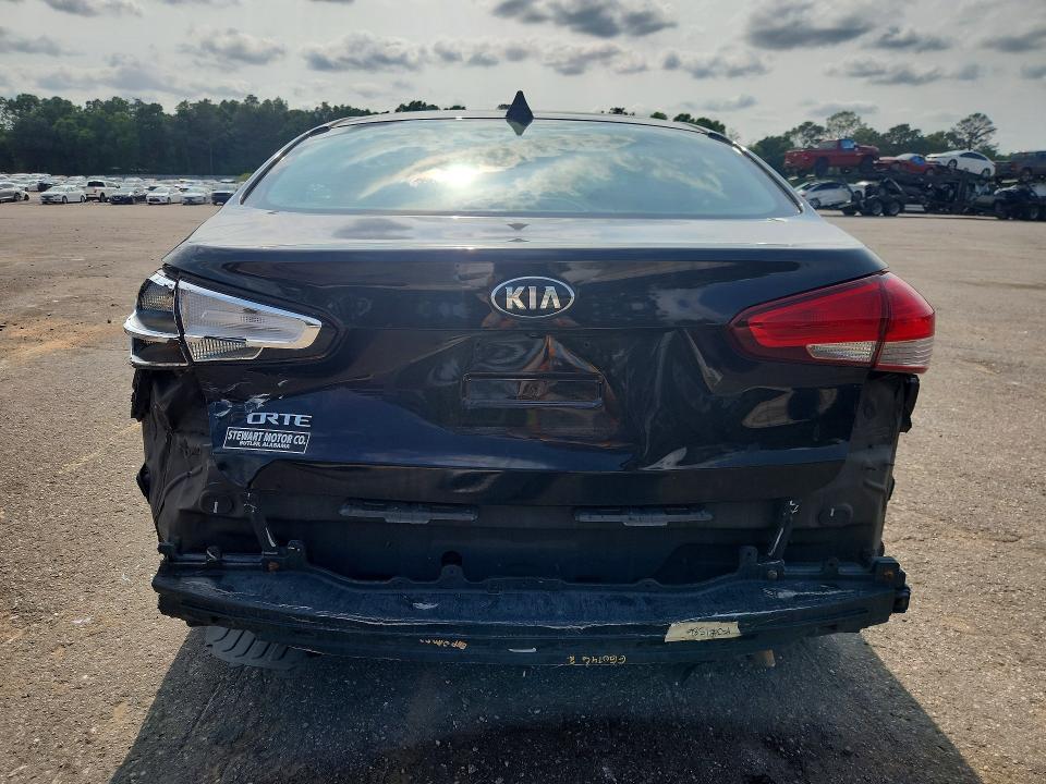 48470626 :رقم المزاد ، 3KPFL4A79JE220136 vin ، 2018 Kia Forte مزاد بيع
