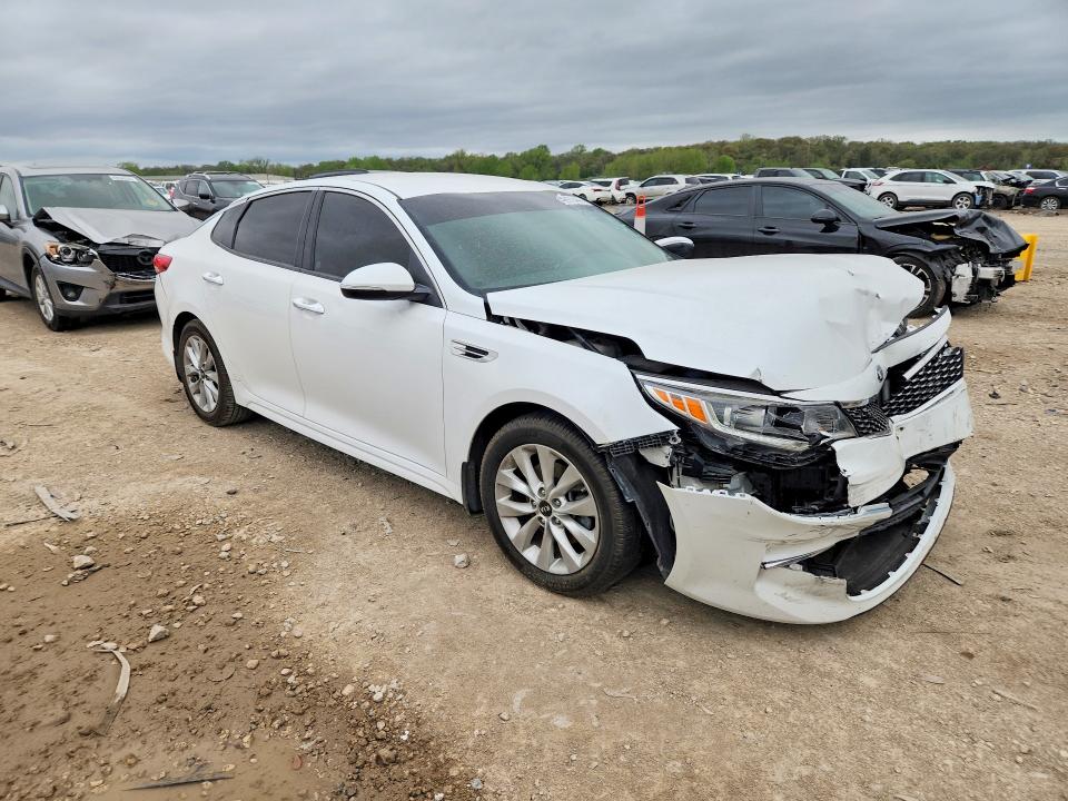 2018 Kia Optima მანქანა იყიდება აუქციონზე, vin: 5XXGU4L39JG218597, აუქციონის ნომერი: 49867416