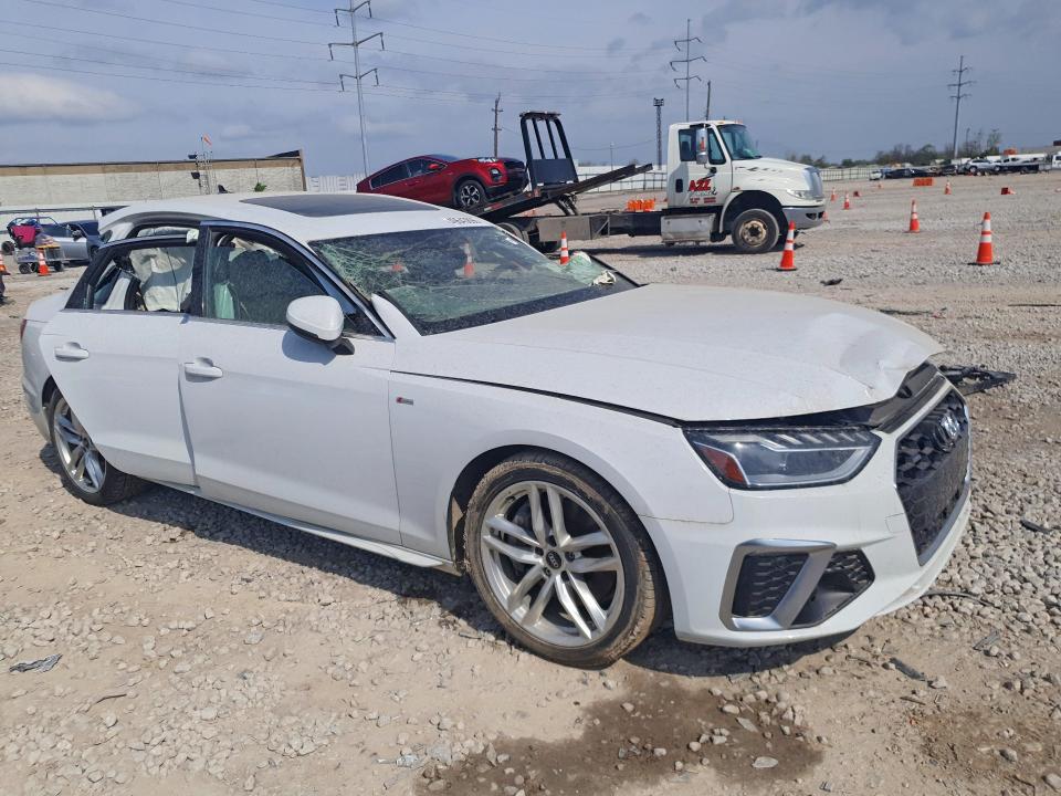 Aukcja sprzedaży 2022 Audi A4, vin: WAUEAAF41NN015164, numer aukcji: 49643896