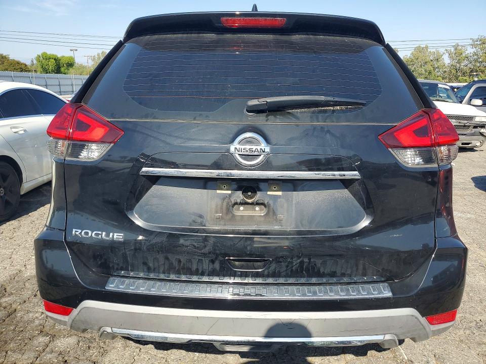 2017 Nissan Rogue მანქანა იყიდება აუქციონზე, vin: KNMAT2MT5HP571319, აუქციონის ნომერი: 51697096