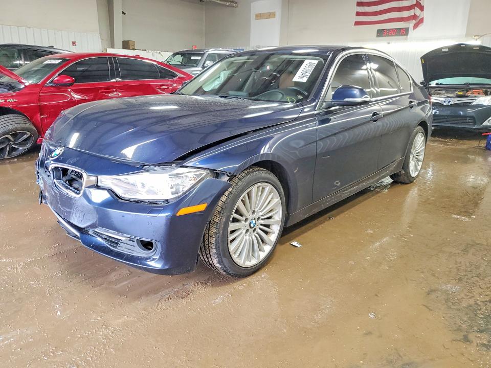 49939646 :رقم المزاد ، WBA3B9C53EF588593 vin ، 2014 Bmw 335 مزاد بيع