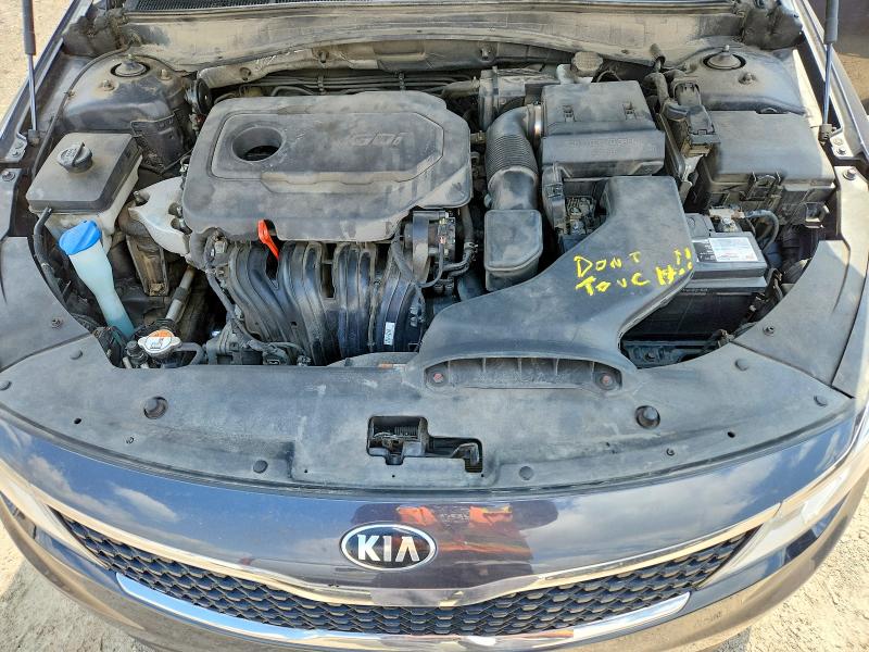 2017 Kia Optima მანქანა იყიდება აუქციონზე, vin: 5XXGT4L39HG155885, აუქციონის ნომერი: 51010826