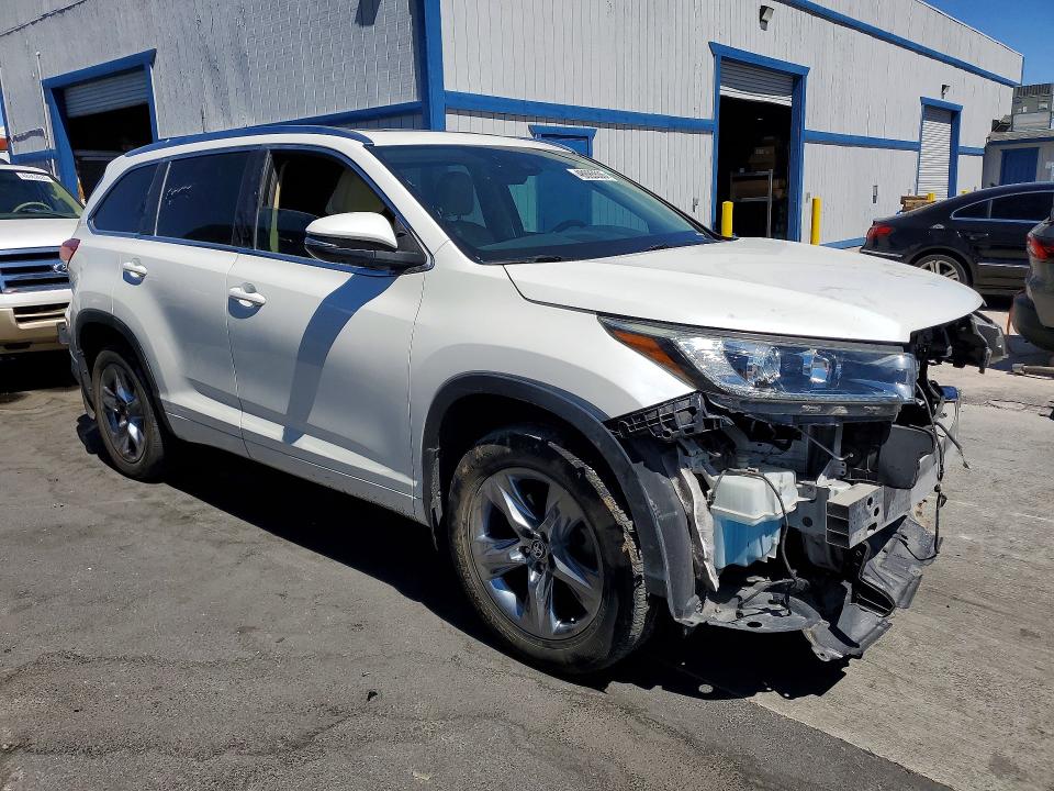 2018 Toyota Highlander მანქანა იყიდება აუქციონზე, vin: 5TDDZRFH7JS861702, აუქციონის ნომერი: 48695506