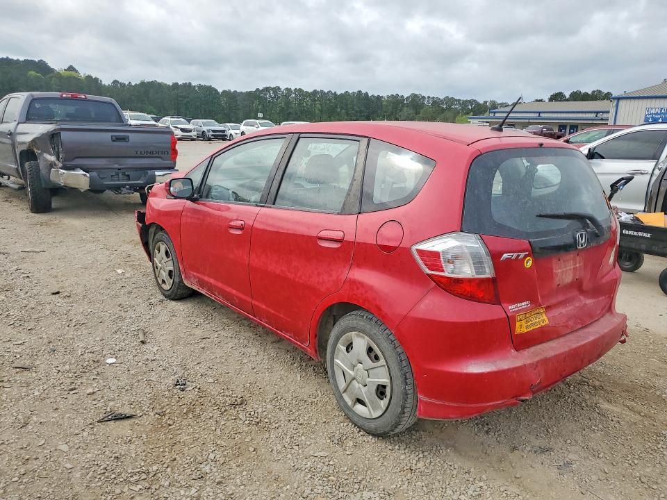 48513036 :رقم المزاد ، JHMGE8H39DC026208 vin ، 2013 Honda Fit مزاد بيع
