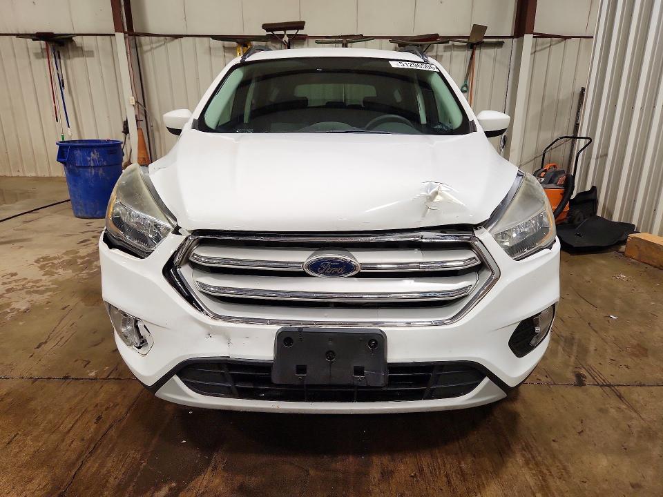 51296506 :رقم المزاد ، 1FMCU9GD8JUB16499 vin ، 2018 Ford Escape مزاد بيع