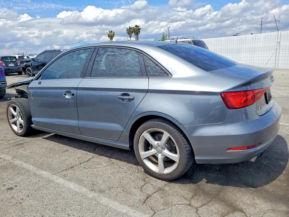 49495276 :رقم المزاد ، WAUACGFF8F1012316 vin ، 2015 Audi A3 مزاد بيع