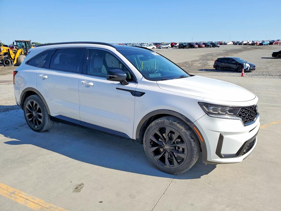 50622696 :رقم المزاد ، 5XYRK4LF1MG032867 vin ، 2021 Kia Sorento مزاد بيع