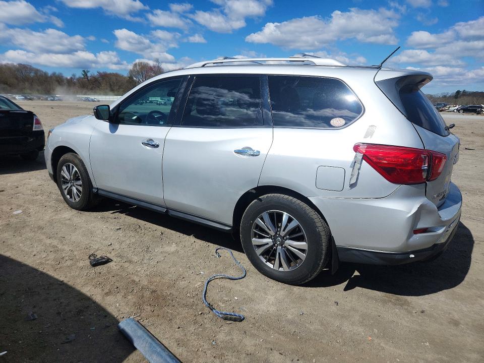 50944706 :رقم المزاد ، 5N1DR2MM0JC650166 vin ، 2018 Nissan Pathfinder مزاد بيع