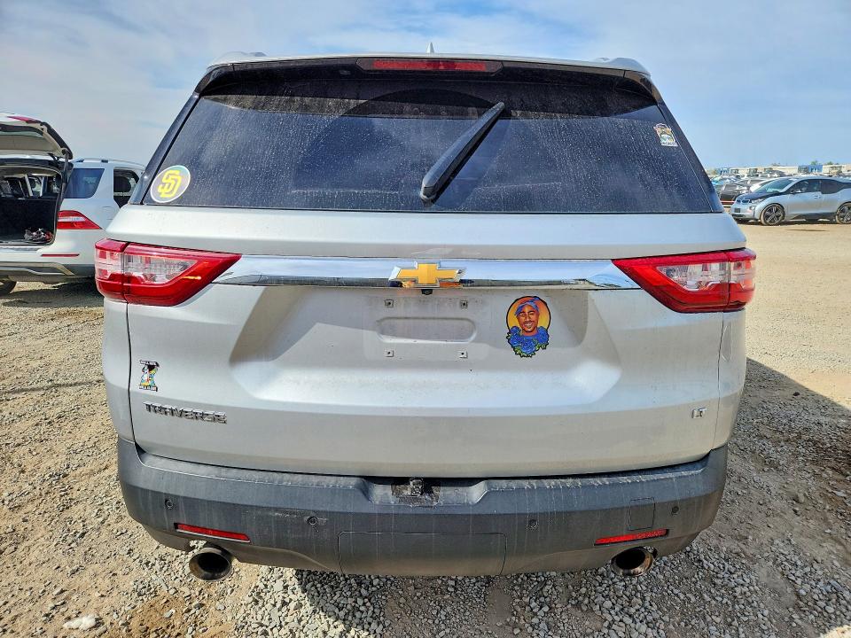 Продаж на аукціоні авто 2018 Chevrolet Traverse, vin: 1GNERGKW8JJ213786, номер лоту: 48677286