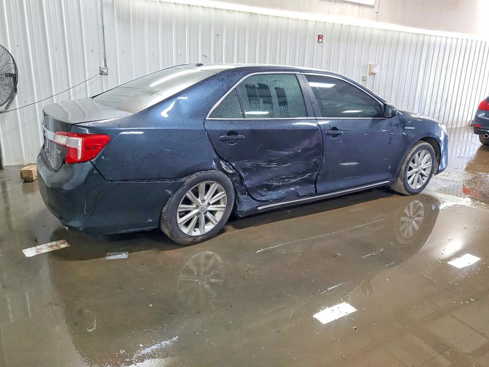 2014 Toyota Camry Hybrid მანქანა იყიდება აუქციონზე, vin: 4T1BD1FK0EU107587, აუქციონის ნომერი: 50237816