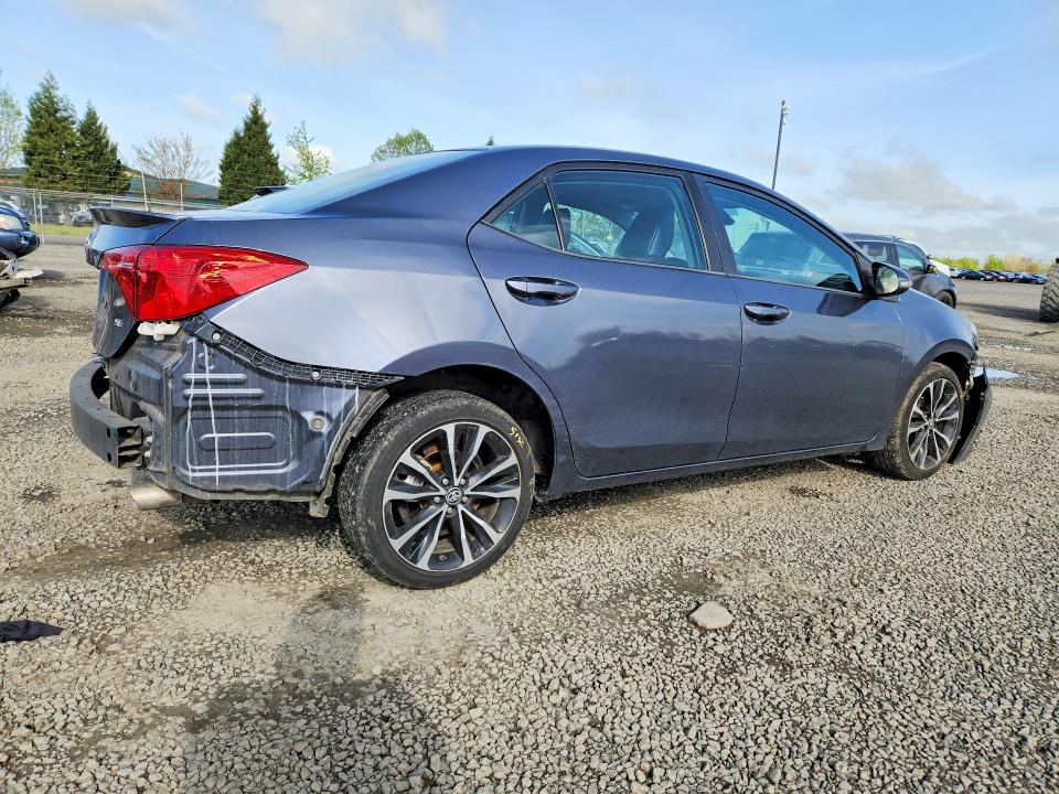 49677786 :رقم المزاد ، 5YFBURHE2HP575686 vin ، 2017 Toyota Corolla مزاد بيع