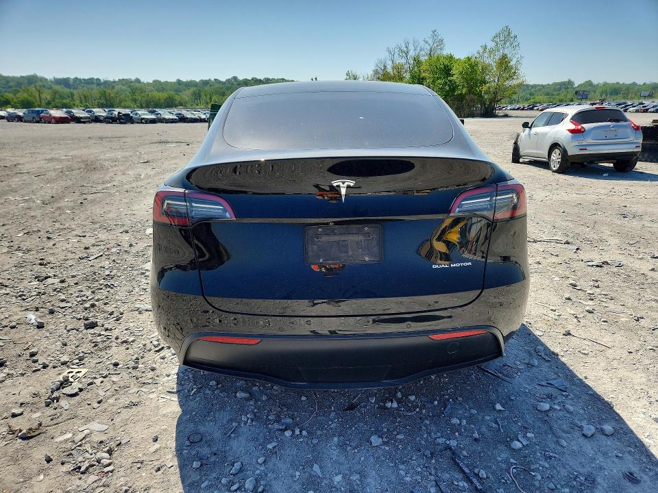 Продаж на аукціоні авто 2021 Tesla Model Y, vin: 5YJYGAEE0MF202403, номер лоту: 51023476