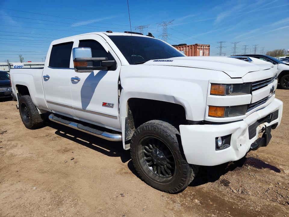 50069156 :رقم المزاد ، 1GC1KWEY3HF122067 vin ، 2017 Chevrolet Silverado مزاد بيع