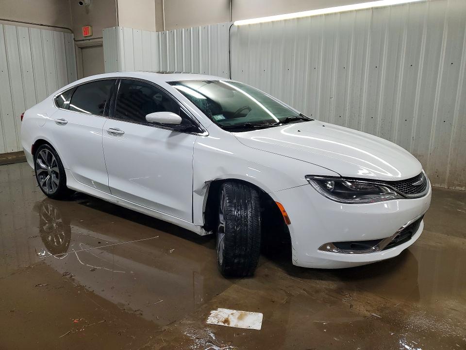 48484266 :رقم المزاد ، 1C3CCCEG2FN540087 vin ، 2015 Chrysler 200 مزاد بيع