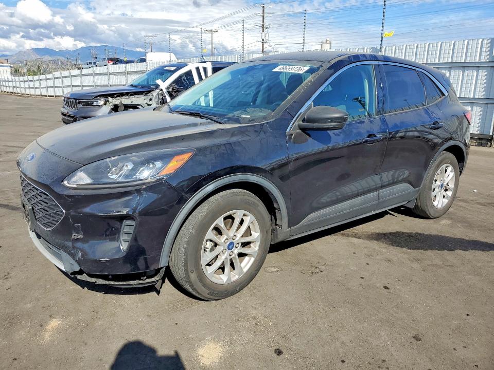 49659736 :رقم المزاد ، 1FMCU0G63NUC01883 vin ، 2022 Ford Escape مزاد بيع