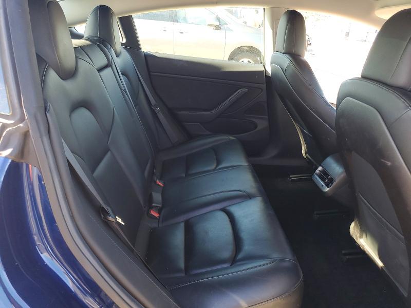 48797436 :رقم المزاد ، 5YJ3E1EA8KF400799 vin ، 2019 Tesla Model 3 مزاد بيع
