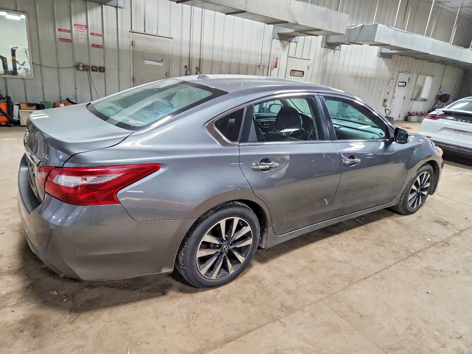 2018 Nissan Altima მანქანა იყიდება აუქციონზე, vin: 1N4AL3APXJC183244, აუქციონის ნომერი: 48619656