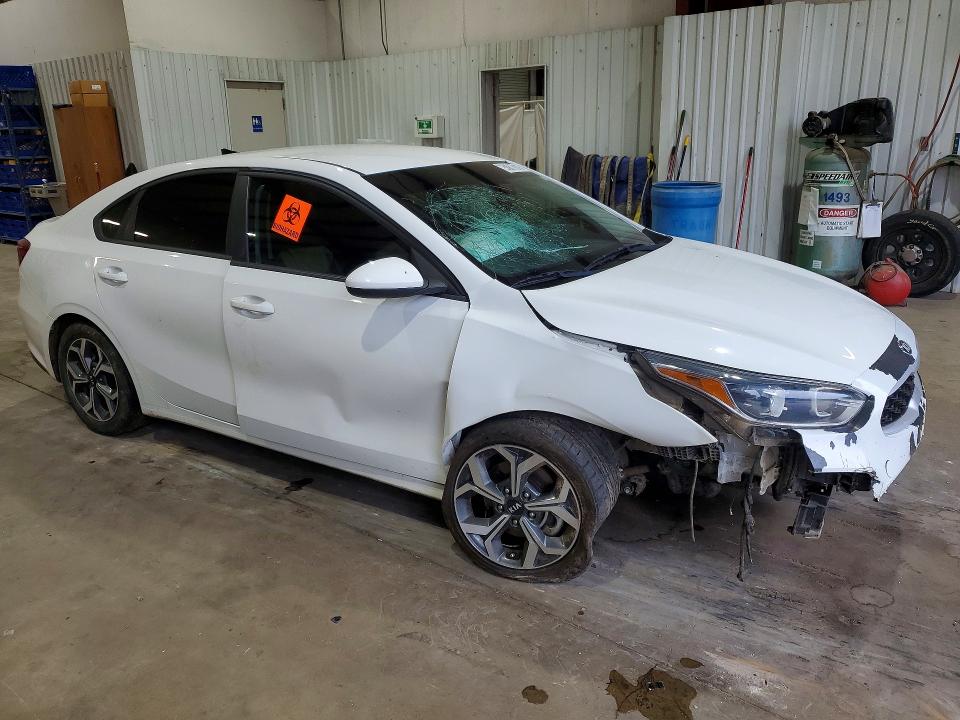 2021 Kia Forte მანქანა იყიდება აუქციონზე, vin: 3KPF24AD5ME326113, აუქციონის ნომერი: 50817816