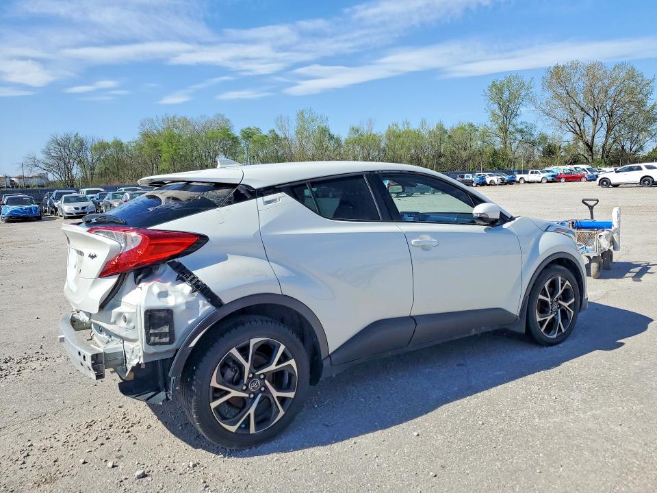 2018 Toyota C-hr მანქანა იყიდება აუქციონზე, vin: NMTKHMBX7JR050880, აუქციონის ნომერი: 48517306