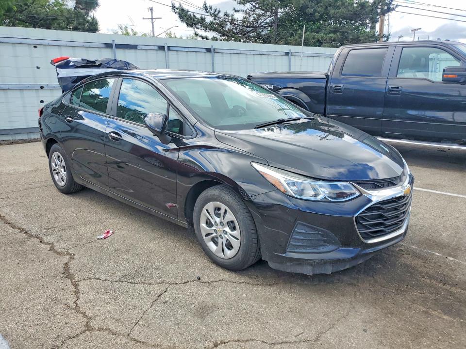 Продажа на аукционе авто 2019 Chevrolet Cruze, vin: 1G1BC5SM4K7150189, номер лота: 51573086