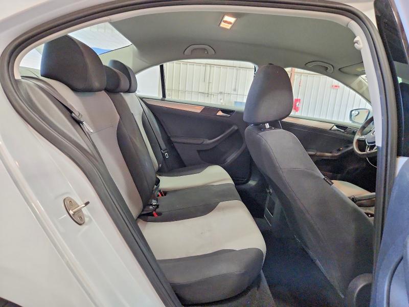 2017 Volkswagen Jetta მანქანა იყიდება აუქციონზე, vin: 3VW2B7AJ0HM286327, აუქციონის ნომერი: 50810636
