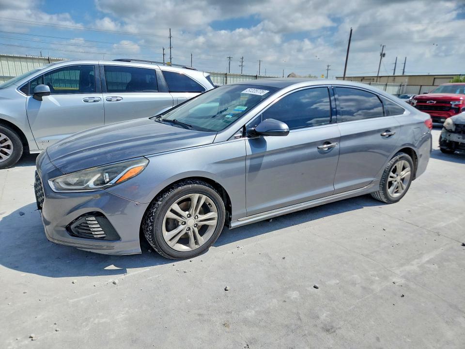 51225776 :رقم المزاد ، 5NPE34AF6JH688744 vin ، 2018 Hyundai Sonata مزاد بيع