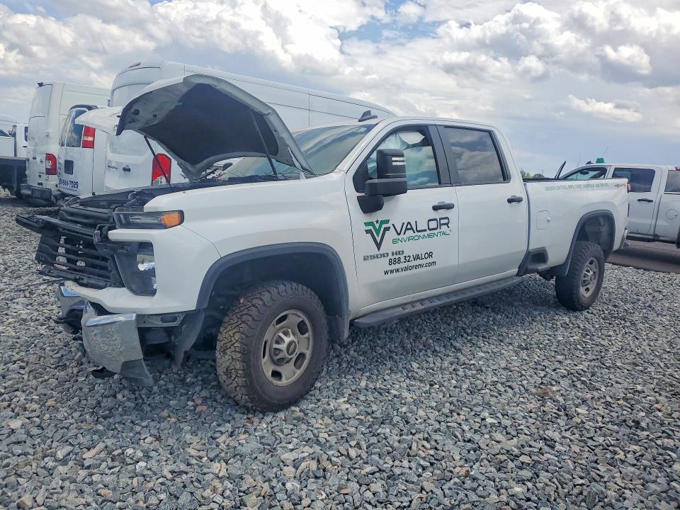 Auction sale of the 2025 Chevrolet Silverado, vin: 1GC4KLE79SF271674, lot number: 51925996