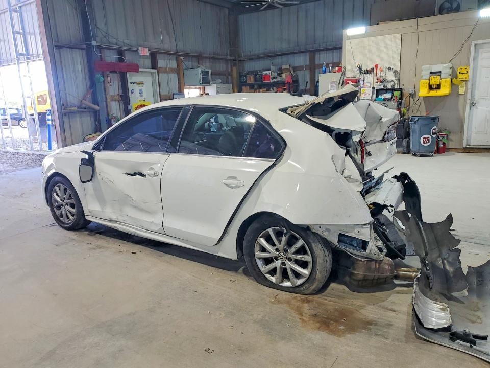 49125886 :رقم المزاد ، 3VWDP7AJ2DM448155 vin ، 2013 Volkswagen Jetta مزاد بيع