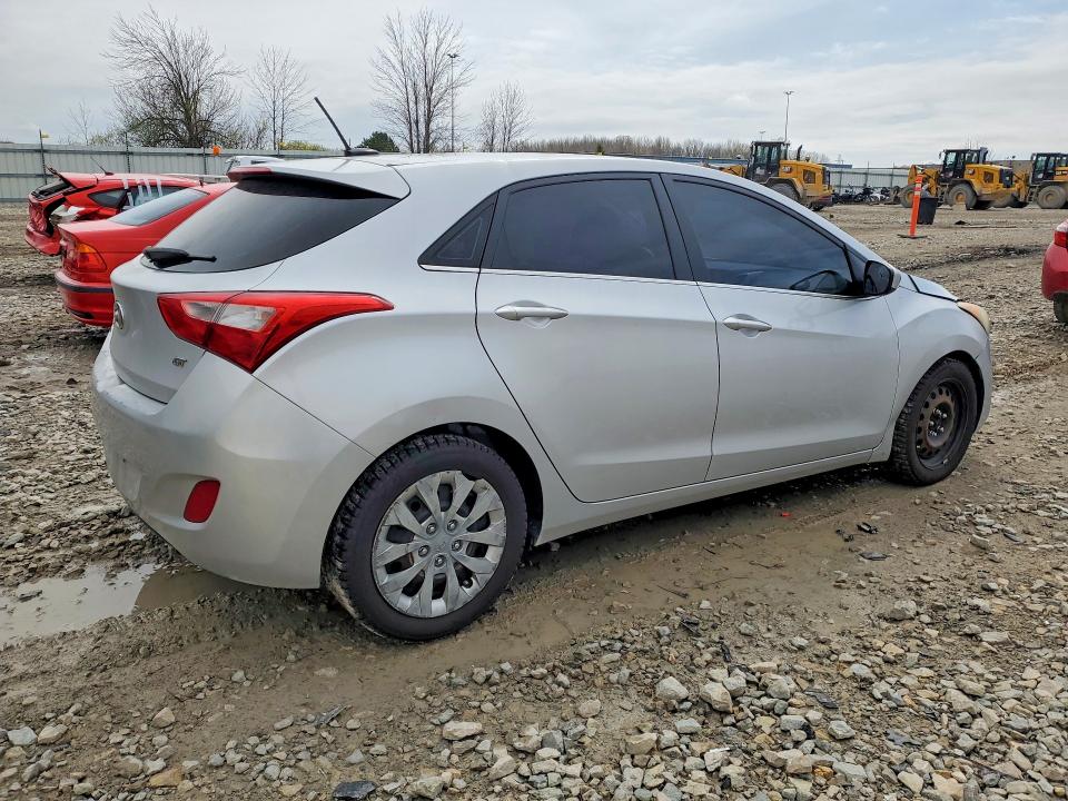 Продажа на аукционе авто 2016 Hyundai Elantra Gt, vin: KMHD35LH6GU323720, номер лота: 50412016