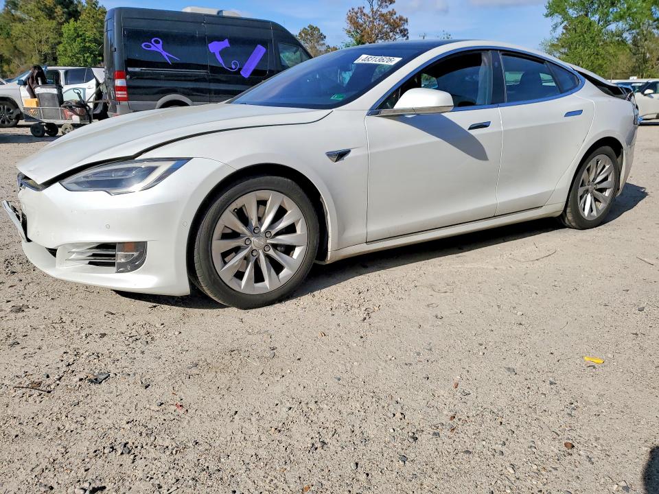 48313626 :رقم المزاد ، 5YJSA1E27KF302959 vin ، 2019 Tesla Model S مزاد بيع