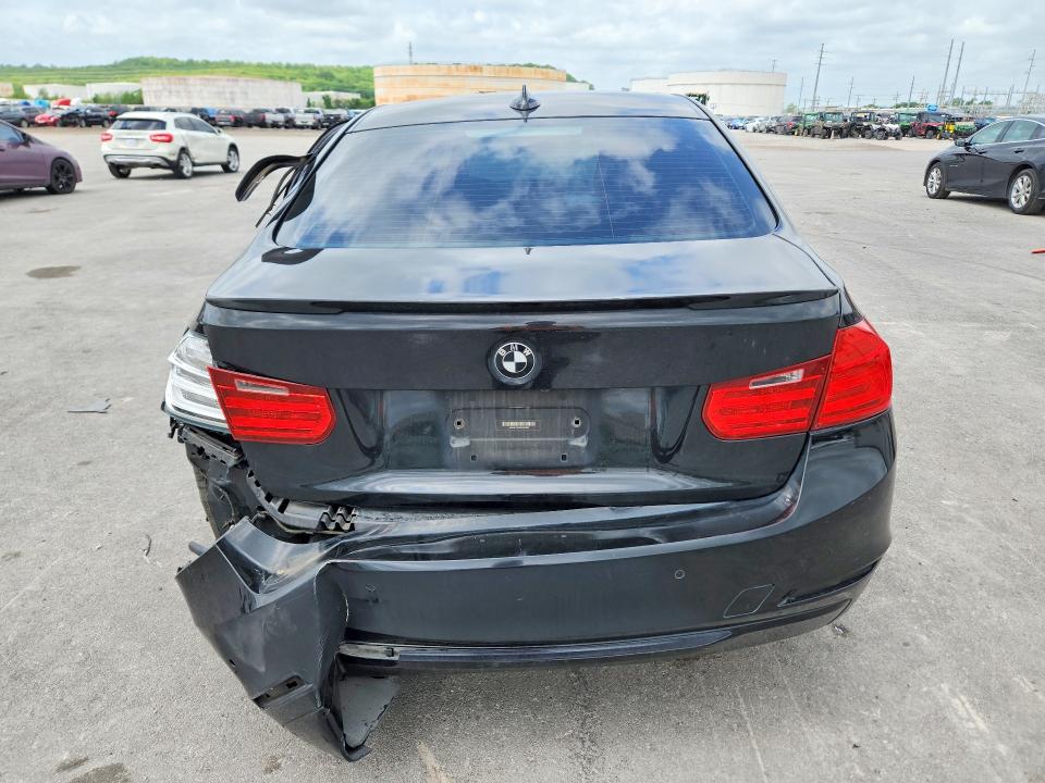 49865336 :رقم المزاد ، WBA3C1C53DF434690 vin ، 2013 Bmw 328 مزاد بيع