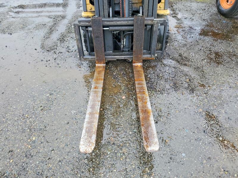 Продажа на аукционе авто 2005 Caterillar Forklift, vin: AT81C03235, номер лота: 41833866