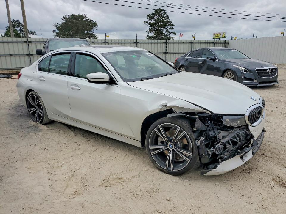 50197076 :رقم المزاد ، 3MW5P7J0XM8B52448 vin ، 2021 Bmw 330e مزاد بيع