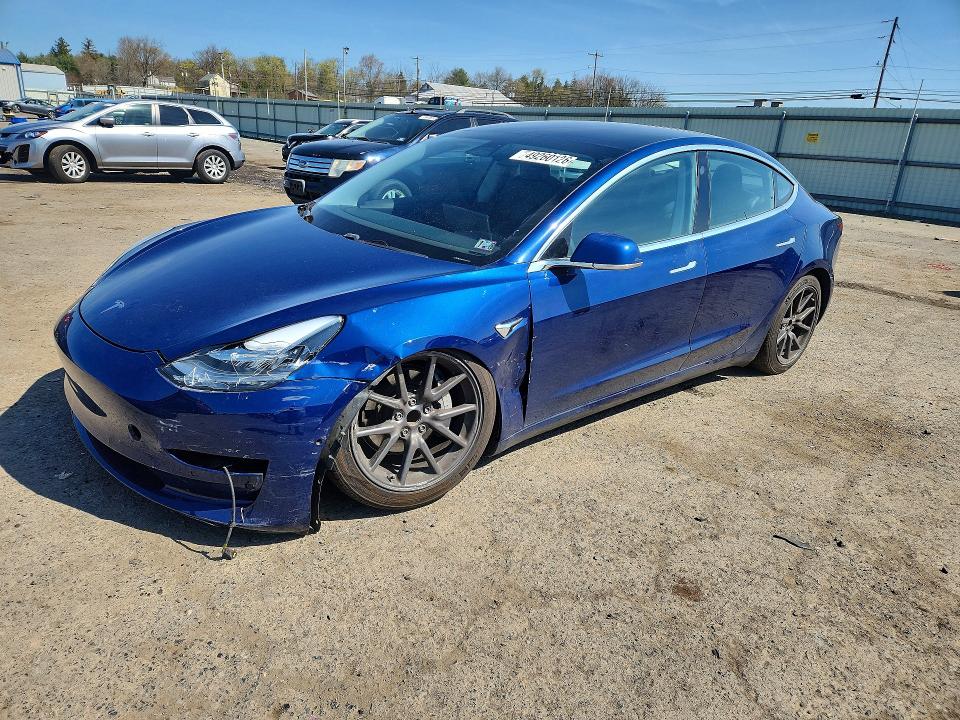 Продажа на аукционе авто 2019 Tesla Model 3, vin: 5YJ3E1EA0KF400960, номер лота: 49260126