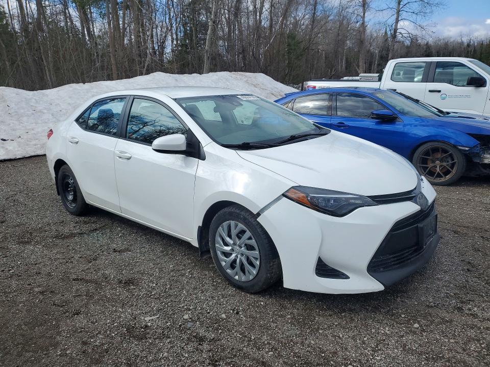 48664126 :رقم المزاد ، 2T1BURHE9JC024502 vin ، 2018 Toyota Corolla مزاد بيع