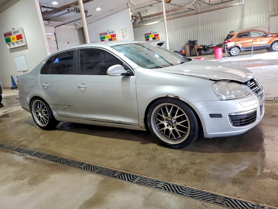 Продажа на аукционе авто 2010 Volkswagen Jetta, vin: 3VWAL7AJ3AM016099, номер лота: 50881786