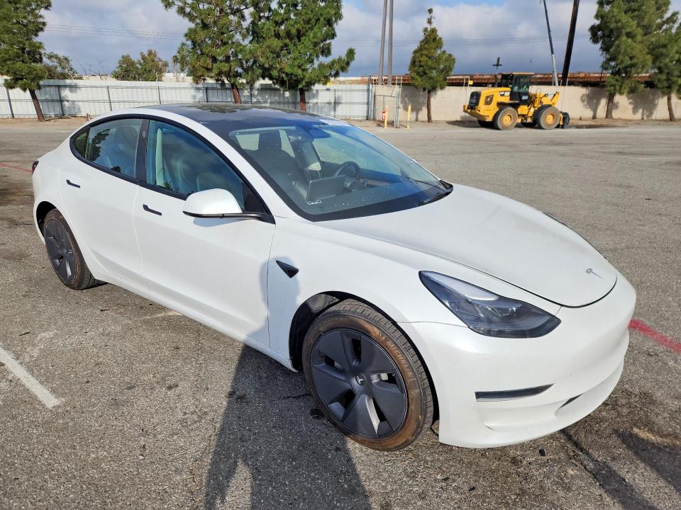 48522896 :رقم المزاد ، 5YJ3E1EA0PF499013 vin ، 2023 Tesla Model 3 مزاد بيع
