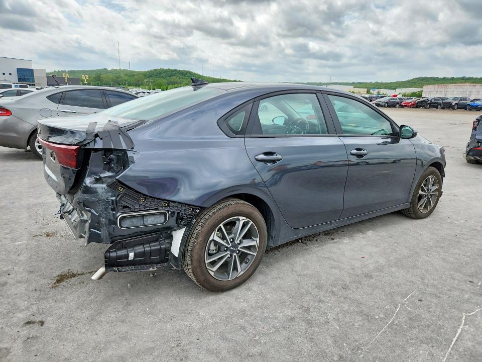 49649666 :رقم المزاد ، 3KPF24AD7RE814177 vin ، 2024 Kia Forte مزاد بيع