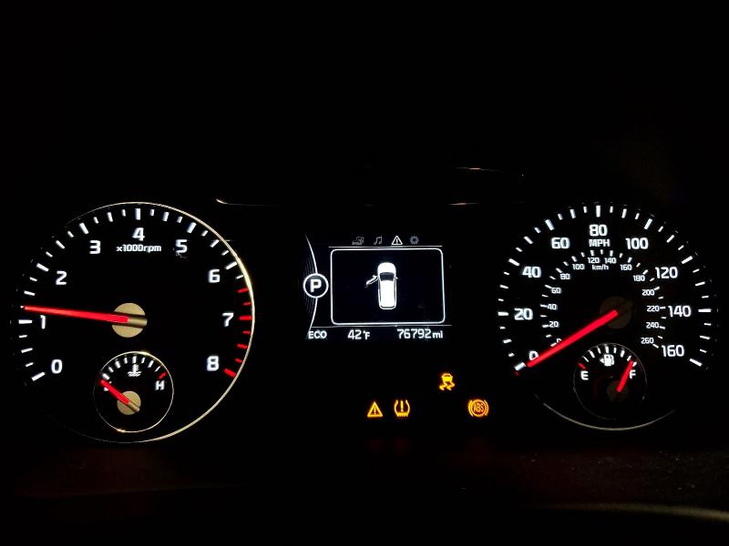 48105366 :رقم المزاد ، 5XYPG4A3XGG058762 vin ، 2016 Kia Sorento مزاد بيع