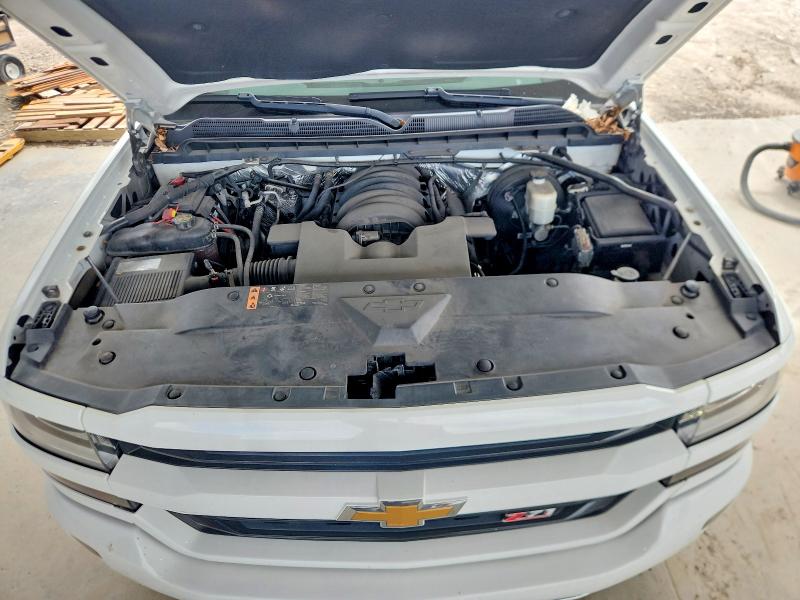 2017 Chevrolet Silverado მანქანა იყიდება აუქციონზე, vin: 3GCUKREC0HG241177, აუქციონის ნომერი: 48263486