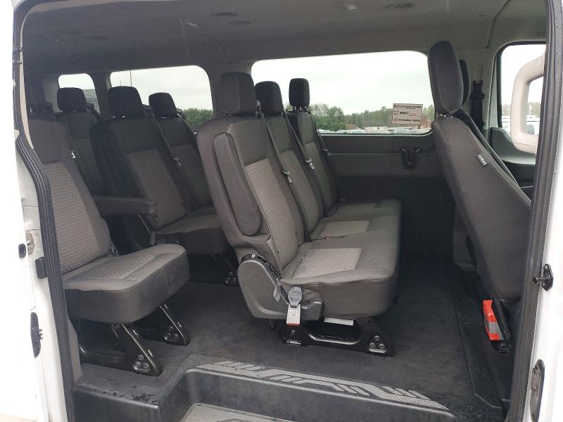 46236826 :رقم المزاد ، 1FBAX2Y87NKA43658 vin ، 2022 Ford Transit مزاد بيع
