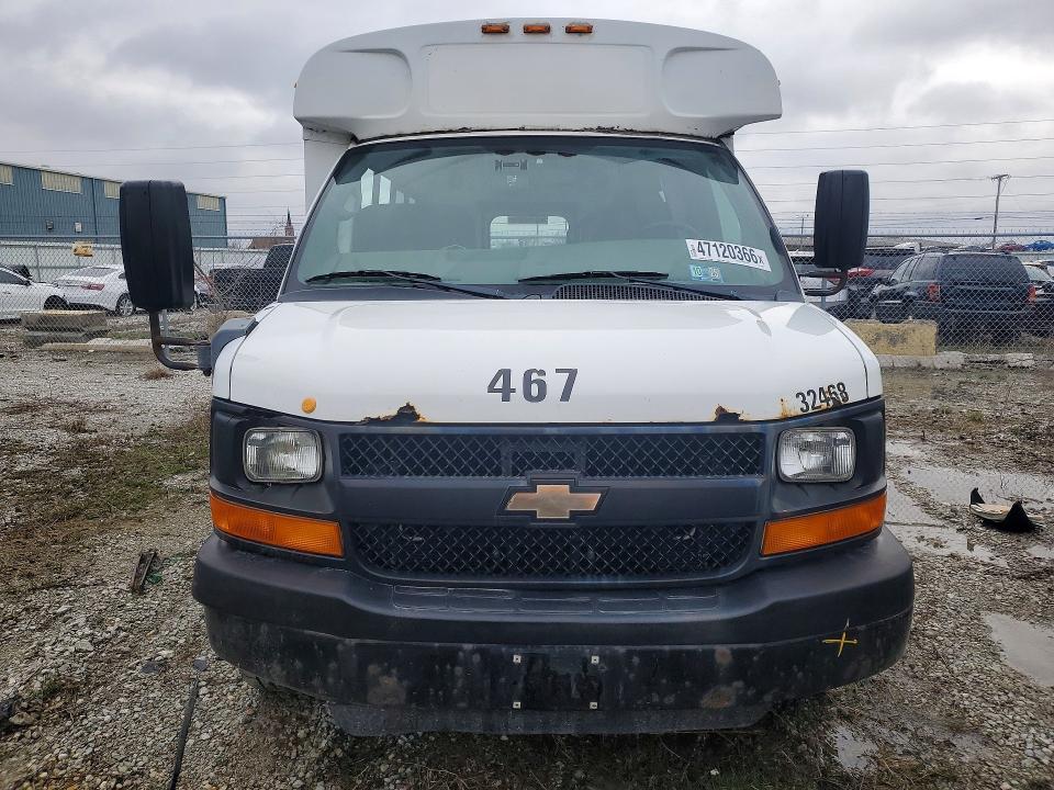 47120366 :رقم المزاد ، 1GB0G2BA9C1175895 vin ، 2012 Chev Express مزاد بيع