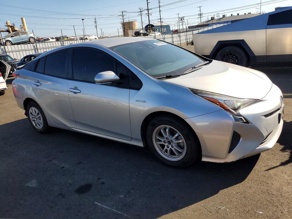 Продажа на аукционе авто 2017 Toyota Prius, vin: JTDKBRFU4H3033661, номер лота: 48782436