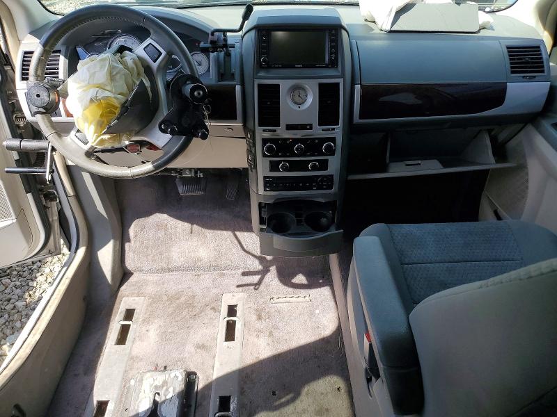 46235716 :رقم المزاد ، 2A4RR5D1XAR397909 vin ، 2010 Chrysler Town & Country مزاد بيع