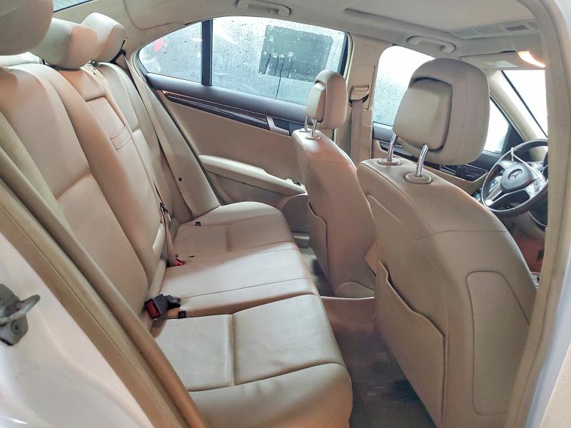 Продаж на аукціоні авто 2013 Mercedes-benz C, vin: WDDGF8AB5DR290996, номер лоту: 49572536