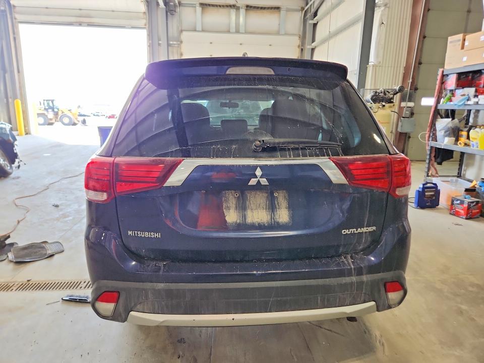 48516636 :رقم المزاد ، JA4AZ2A39HZ008467 vin ، 2017 Mitsubishi Outlander مزاد بيع