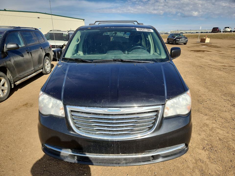 50622186 :رقم المزاد ، 2C4RC1BG2FR707839 vin ، 2015 Chrysler Town & Country مزاد بيع