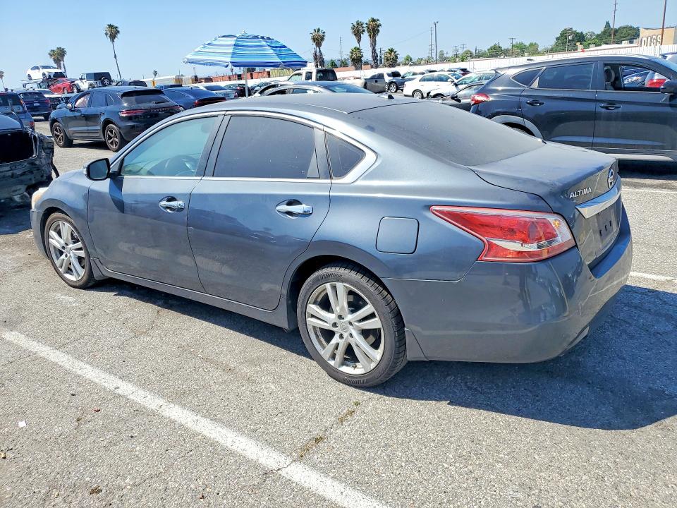 Продажа на аукционе авто 2013 Nissan Altima, vin: 1N4BL3AP2DN530336, номер лота: 49328506