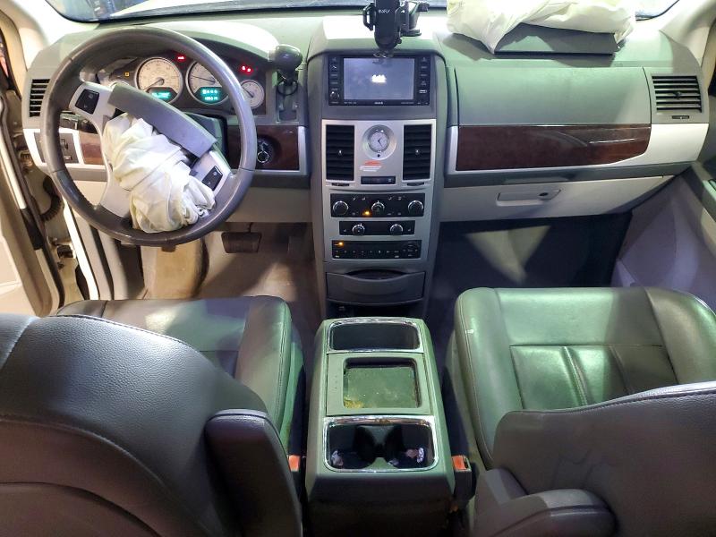2010 Chrysler Town & Country მანქანა იყიდება აუქციონზე, vin: 2A4RR5D17AR104287, აუქციონის ნომერი: 49311446